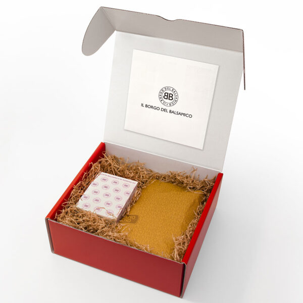 Il Rosso Va su tutto Balsamic Vinegar of Modena Igp - 100 ml - Parmigiano Reggiano 24 months - Image 3